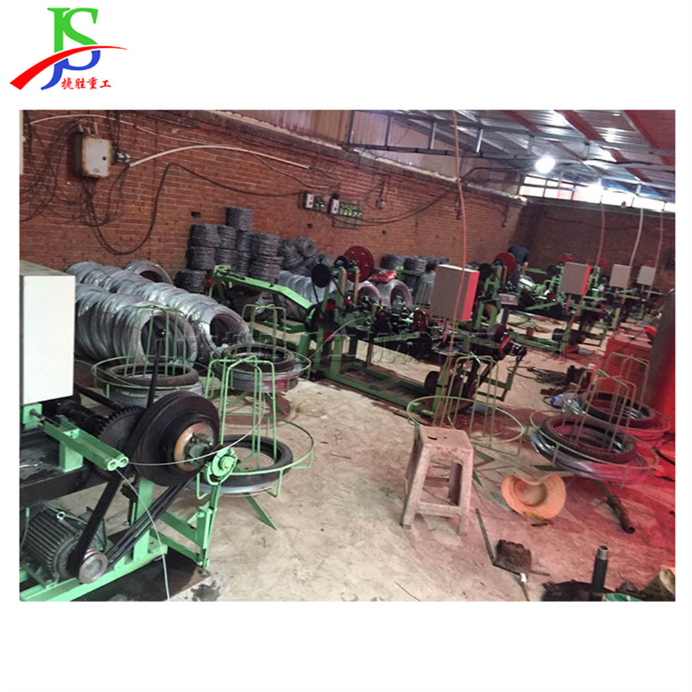 Máquina de red de púas de doble hebra para protección de fábrica equipo de producción de alambre de hierro galvanizado máquina de red de acero de púas pequeña