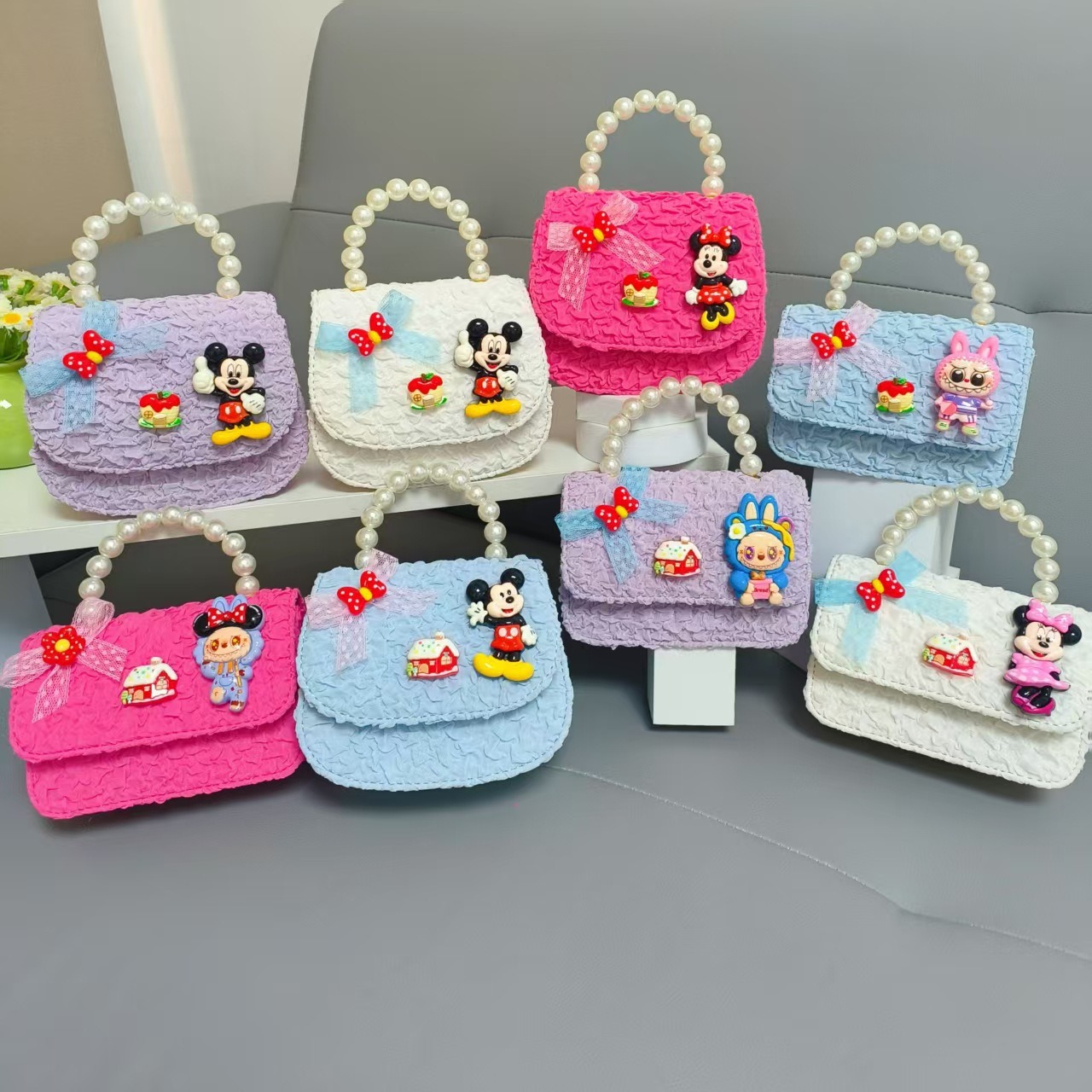 Bolso de perlas de arco de dibujos animados de Año Nuevo de chicas bolso de Año Nuevo de cadenas de viento fragante bolso cuadrado bolso de cambio de niños