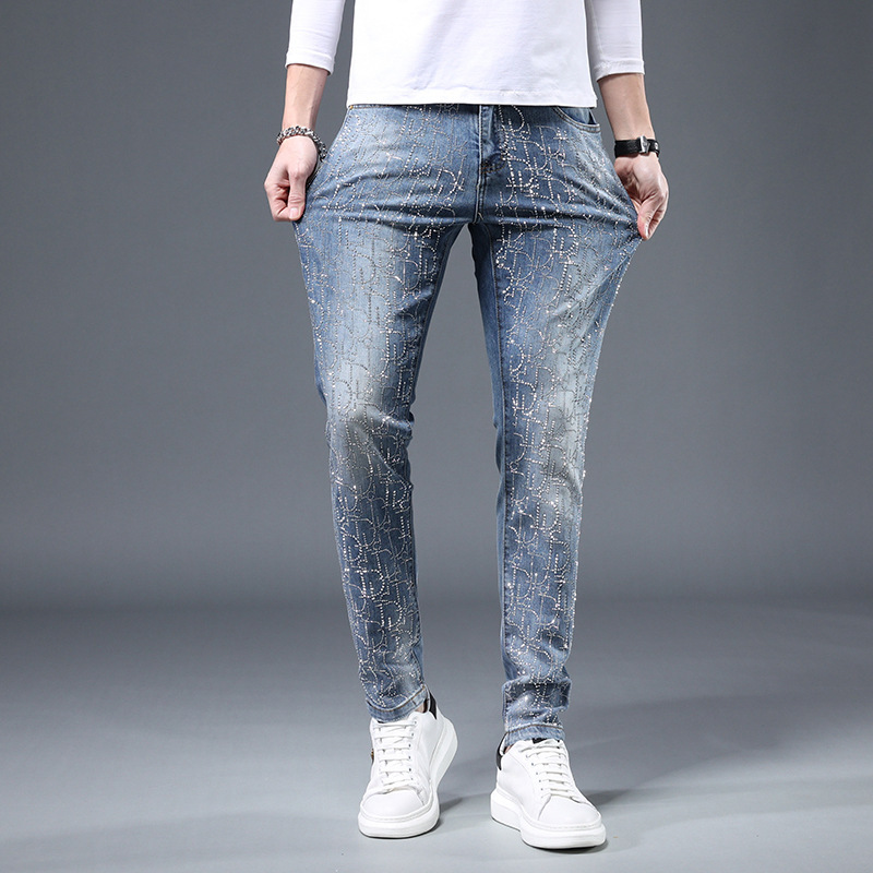 Pantalones vaqueros de diamantes de imitación de marca de moda para hombre azul claro 2023 Verano Delgado slim fit skinny stretch pantalones casuales de alta gama