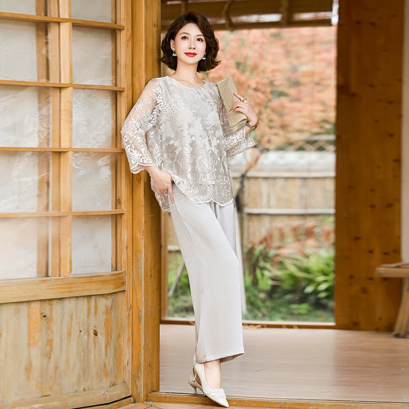 Модная мама Весенний и Осенний комплект с длинными рукавами Иностранный дух 2024 Новая благородная средняя и пожилая женская одежда тонкая из двух частей
