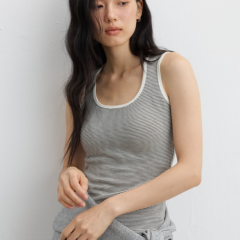 Tencel Acetate U-neck Tank Top for Women, Autumn and Winter Wool Inner Layer with Chest Pads, Striped Wide Shoulder Straps, Base Layer Top Tencel Acetate U-neck Tank Top for Women, Autumn and Winter Wool Inner Layer with Chest Pads, Striped Wide Shoulder Straps, Base Layer Top