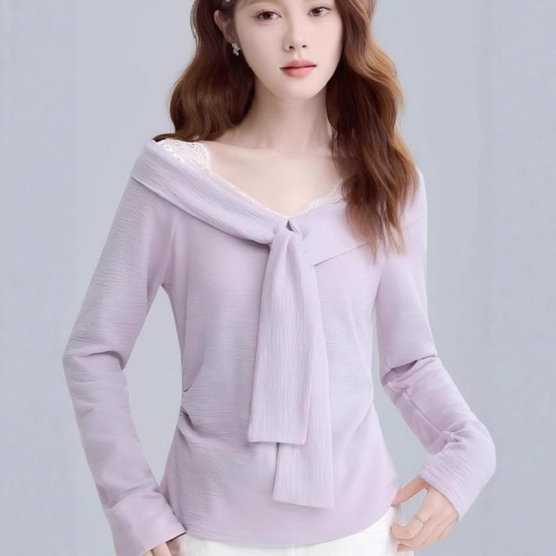 Derong] Korean Lace Splicing Fake Two-Piece Long-Sleeved T-Shirt for Women in Autum, Chic Slimming Look Bottoming Shirt Top