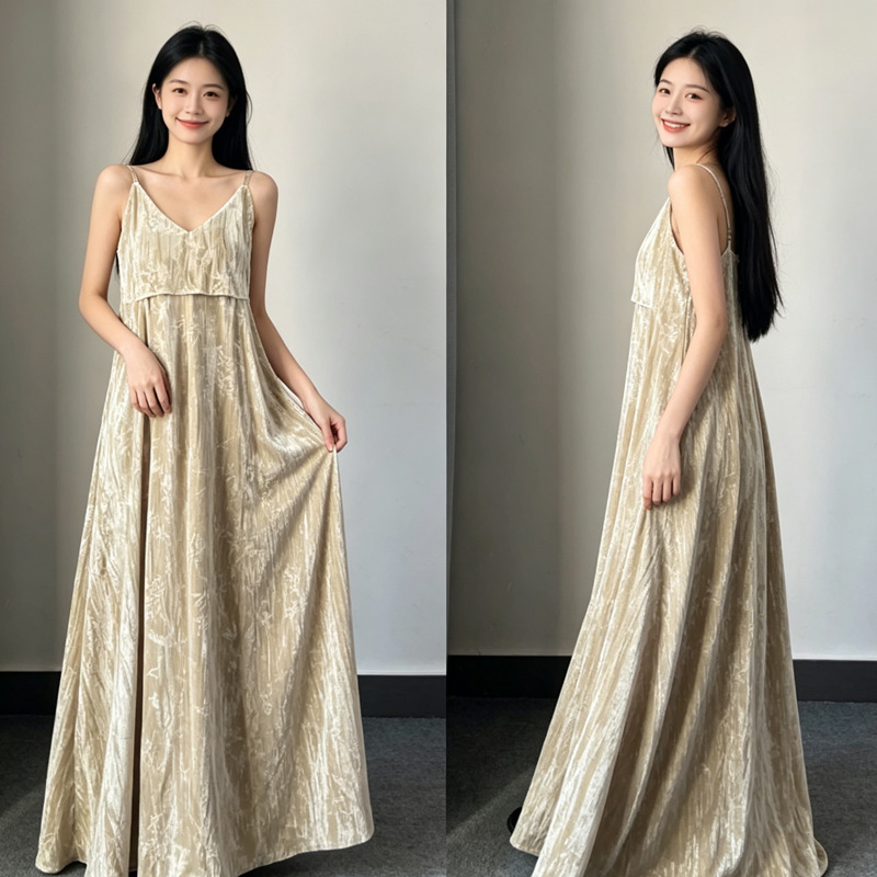 Vintage Black Velvet Printed Spaghetti Strap Dress for Women, Autumn New Chinese Style, Extended Length A-Line Flared Ankle-Length Dress Vintage Black Velvet Printed Spaghetti Strap Dress for Women, Autumn New Chinese Style, Extended Length A-Line Flared Ankle-Length Dress