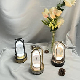 充电台灯;充电夜灯;创意台灯