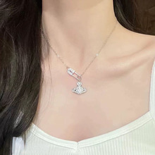 西太后土星满钻曲别针吊坠项链女轻奢高级感星球宇宙简约百搭配饰