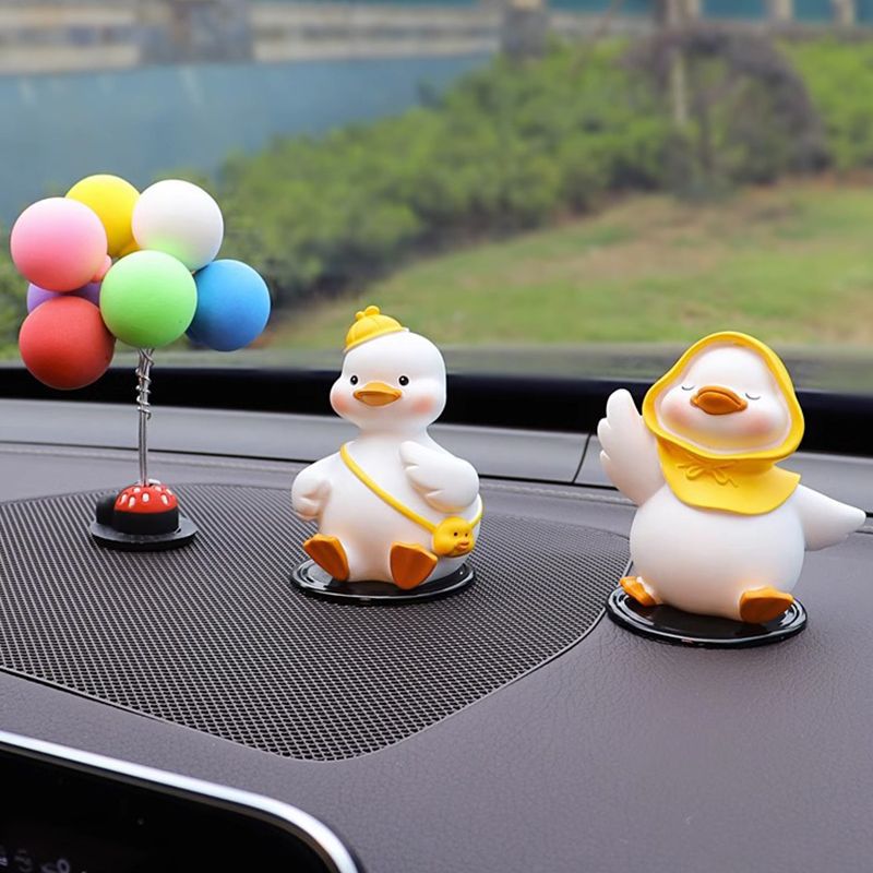 Décoration de tableau de bord de voiture créative et mignonne, petit canard tendance, décoration d'intérieur pour femmes_voghion.com