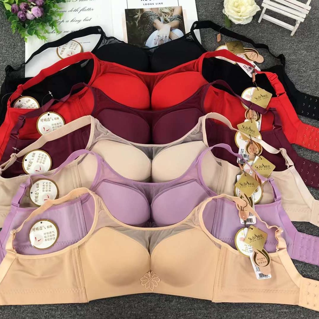 Nuevo estilo inalámbrico sujetador de moda encaje jacquard transpirable cómodo alta calidad superior delgada inferior gruesa tres breasted ropa interior para las mujeres