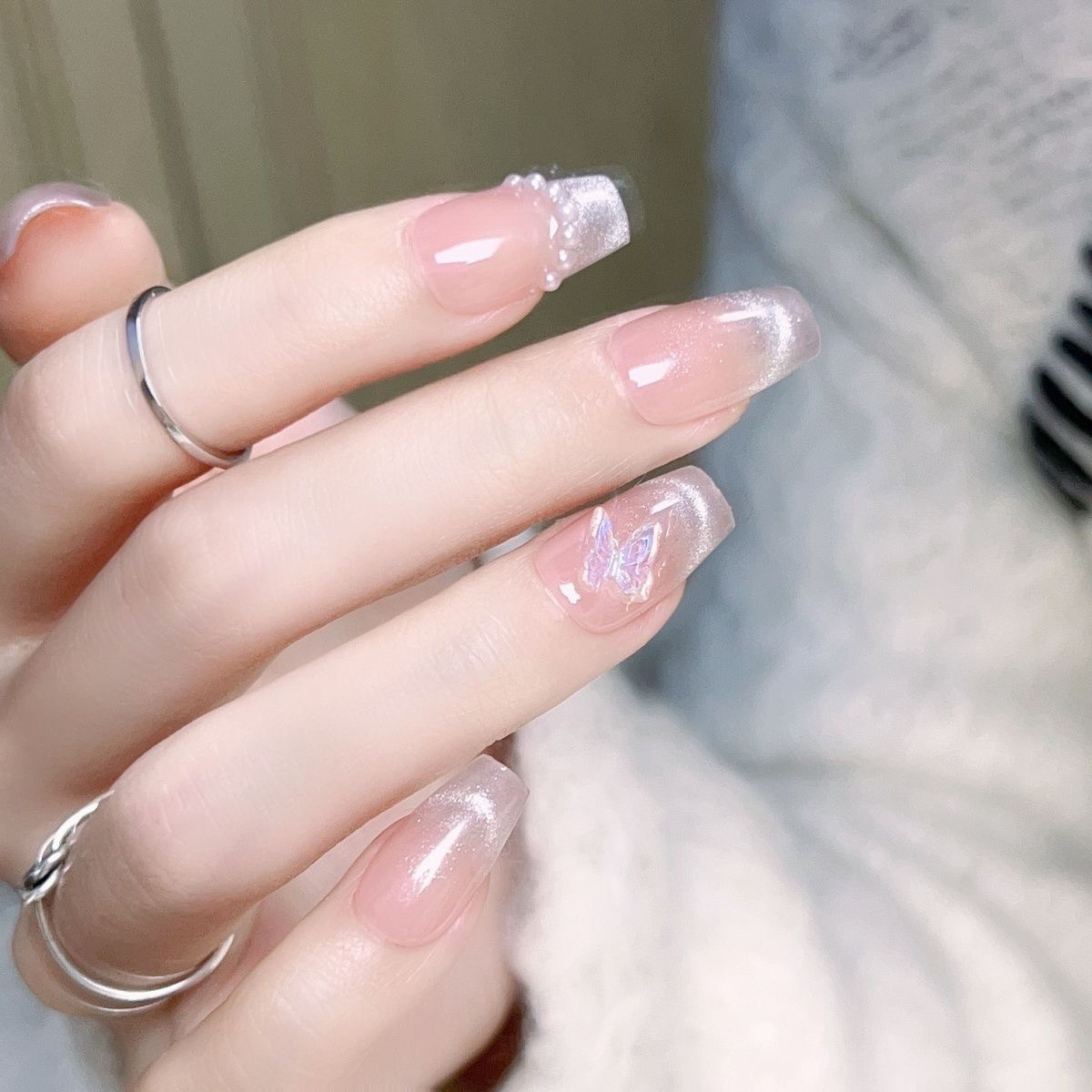 Crystal Butterfly Cat Eye 10 piezas Terapia de luz Armadura portátil hecha a mano Perla de ojo de gato francesa Terminada uñas de uñas al por mayor