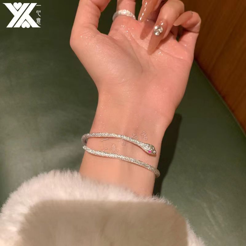925 pulsera de serpiente de plata esterlina nicho femenino ins diseño de estilo frío versátil simple de alta gama exquisita pulsera de novias