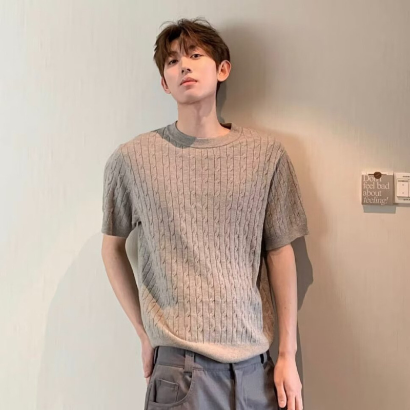 Old Money Style Cable Knit Round Neck Short-Sleeve T-Shirt for Men, Summer High-End Casual Loose-Fitting Base Shirt Old Money Style Cable Knit Round Neck Short-Sleeve T-Shirt for Men, Summer High-End Casual Loose-Fitting Base Shirt