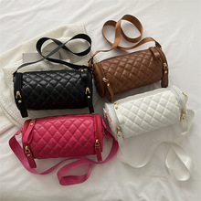 时尚菱格圆筒包女斜挎2025春新款潮洋气质感百搭水桶包pu单肩小包