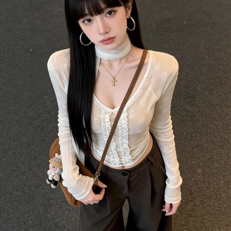 2026 Early Spring New Style White Lace V-Neck Long-Sleeved Women's Fashionable Unique and Chic Slim-Fitting Top Ins 2026 Early Spring New Style White Lace V-Neck Long-Sleeved Women's Fashionable Unique and Chic Slim-Fitting Top Ins