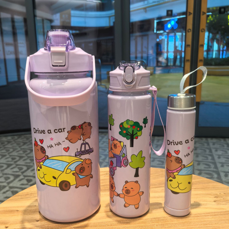 国境を越えた売れ筋の見栄えの良いかわいい漫画のポータブル大容量ストローカップ新しいラブプラスチック大型ケトル|undefined