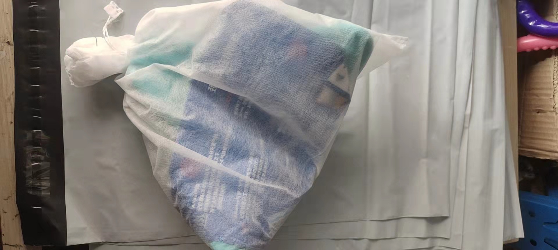 Almohada de masaje de presión de la gravedad coreana, masajeador de la columna cervical, dispositivo de tracción de la columna, almohada de masaje de corrección de cuello y cuello de hombro