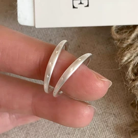 戒指;项链;耳钉