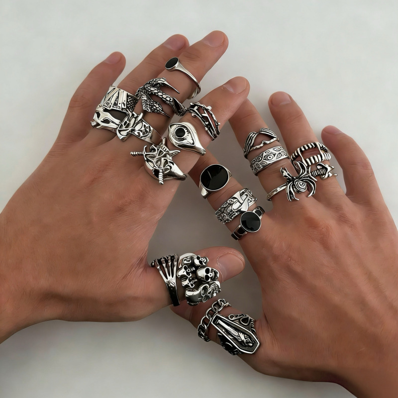 European and American Cross-Border Hot-Selling Punk Style Rings for Men, Personalized Hip-Hop Skull Retro Stackable Rings, Fashionable Accessories