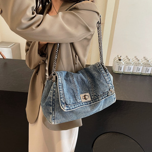�羳ţ�в�����Ů2025�ļ��¿�r��朗l�����������ذ��μ�б���