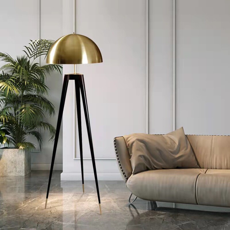 Tripod Floor Lamp Post-Modern Creative Simple Metal Living Room Decoration Golden Table Lamp Floor Lamp