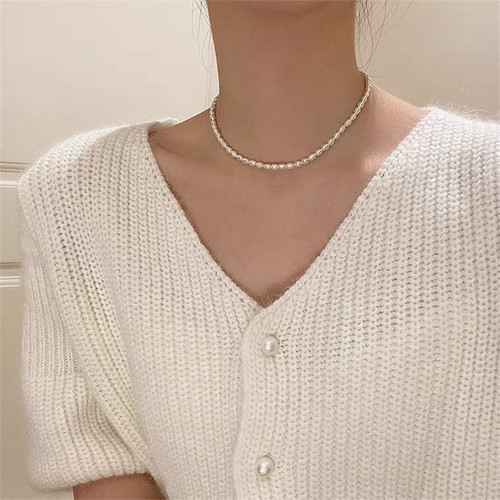  New French Niche Design Clavicle Chain Necklace Retro Baroque Natural Freshwater Pearl Necklace for Women