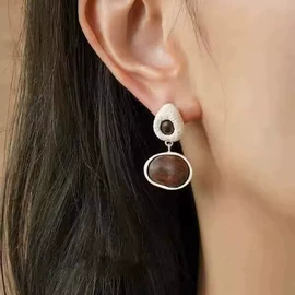 项链;耳钉;耳环