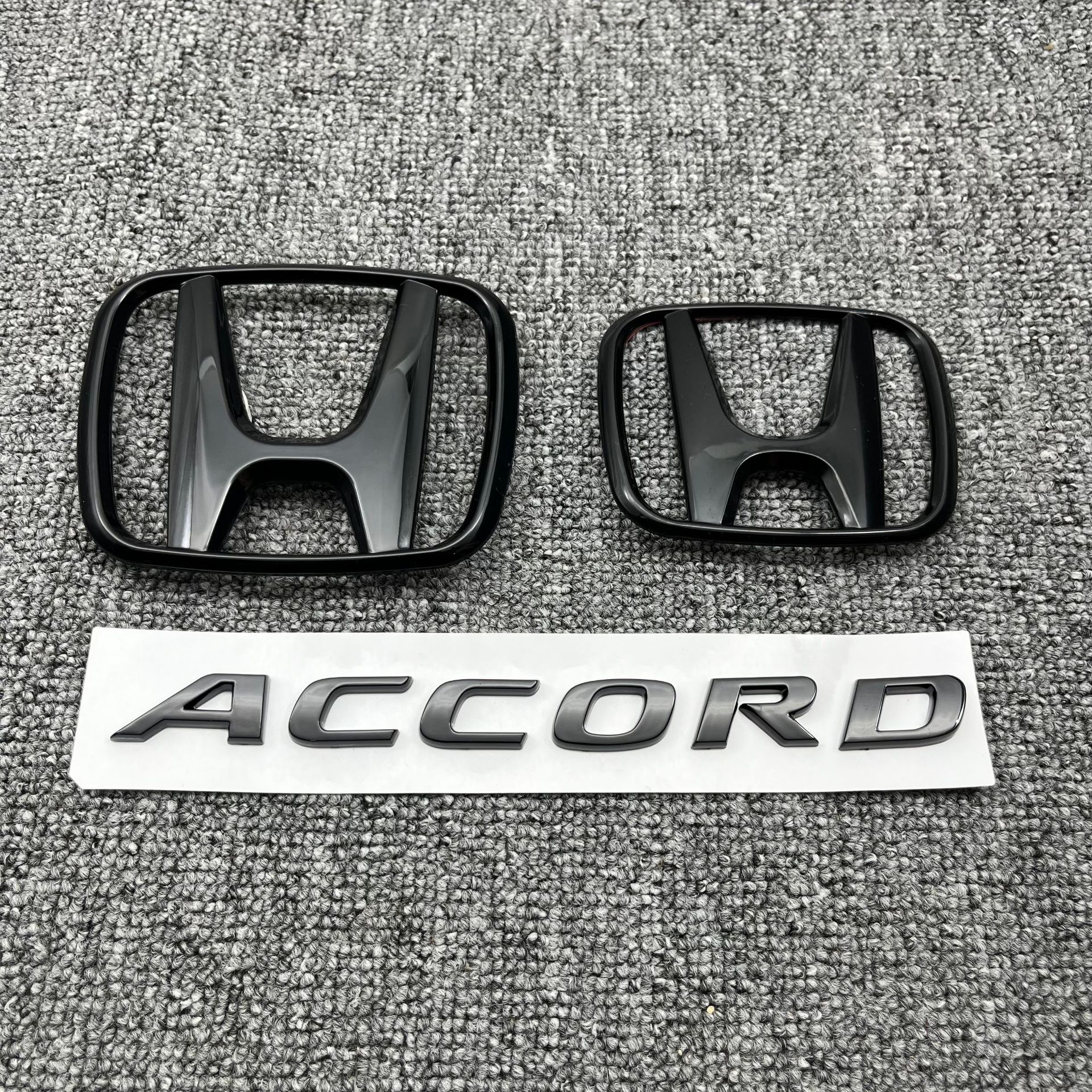Suitable for Honda Accord Tenth Generation Modification, Front and Rear Car Logos, Steering Wheel Logo, Accord Lettering, Tail Label Sticker, Set of Decorative Labels