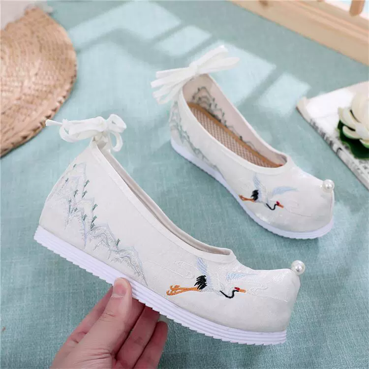 Yunyan 2023 Новое словосочетание антикварная обувь ханьфу женская обувь с вышивкой обувь с внутренней высотой арки