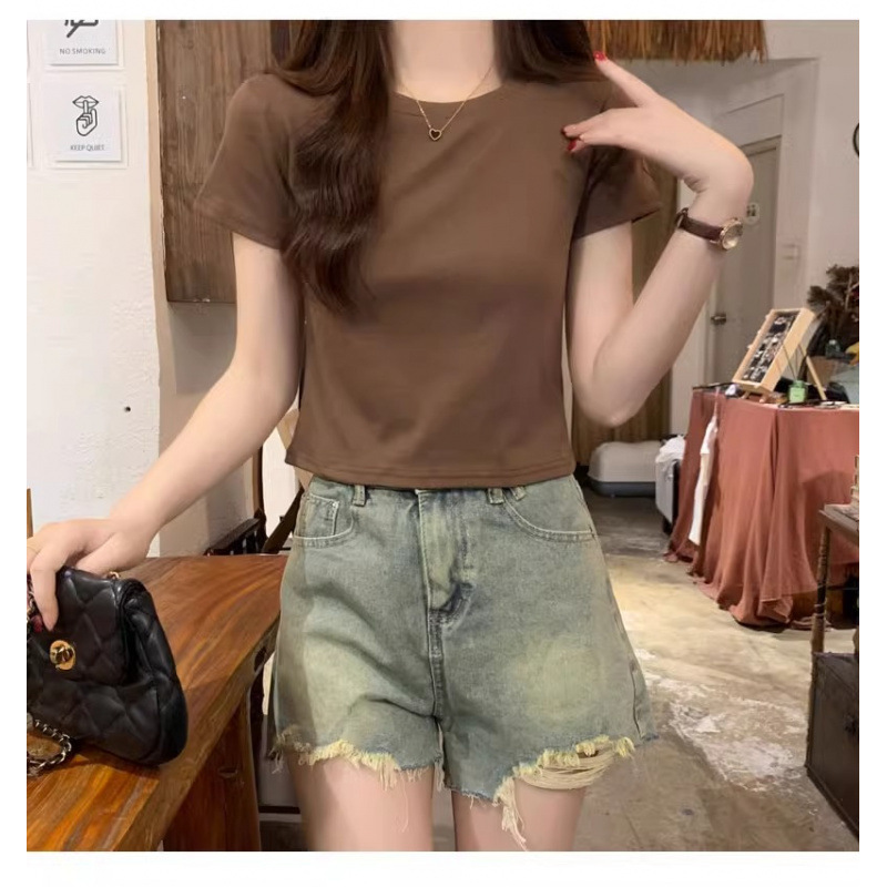 Brown Round Neck Short-Sleeved T-Shirt for Women Summer 2025 New Slim Fit Right Shoulder Short Top Brown Round Neck Short-Sleeved T-Shirt for Women Summer 2025 New Slim Fit Right Shoulder Short Top