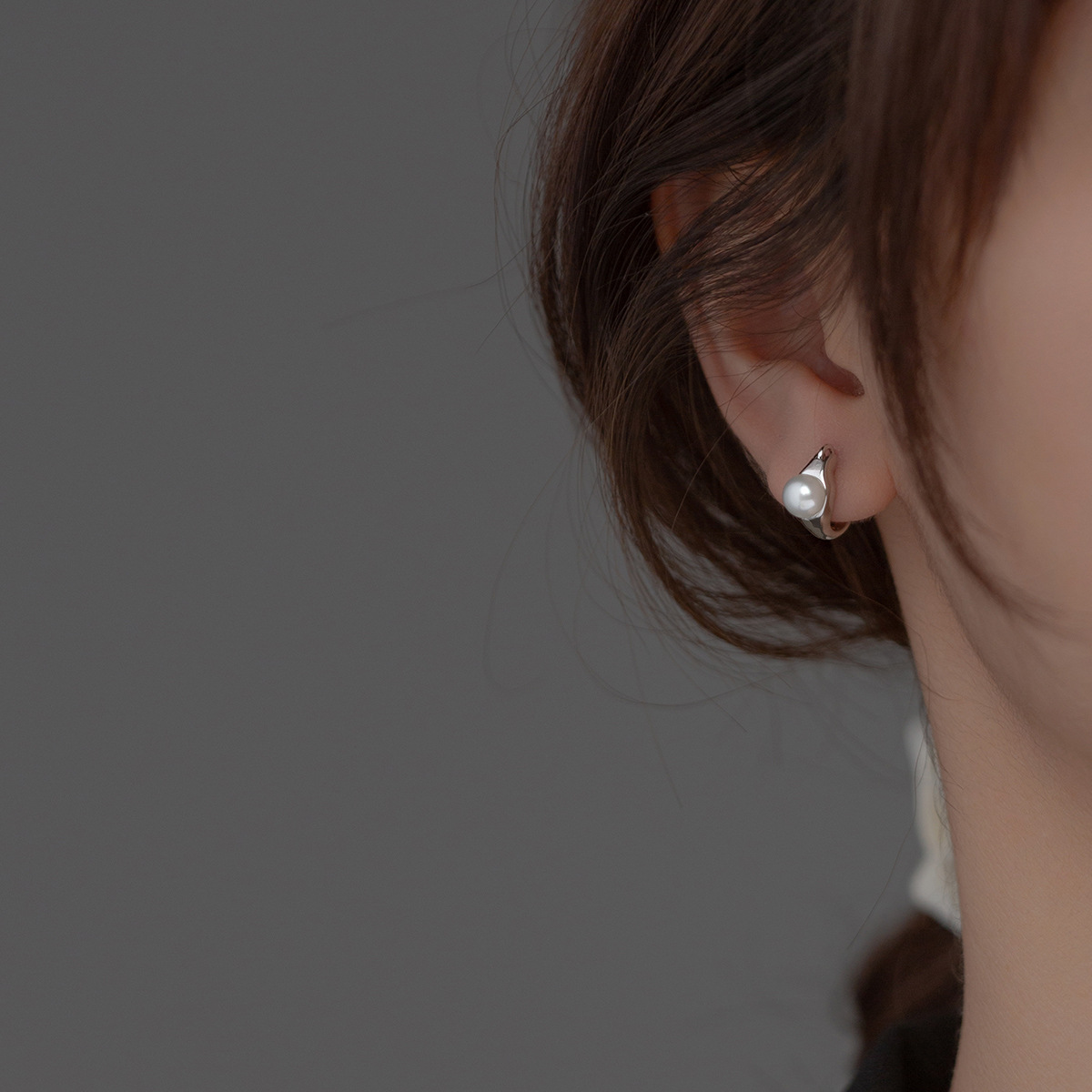 Eloch s925 plata esterlina delicada perla bucles de orejas de línea universal orejas de mujer M01519