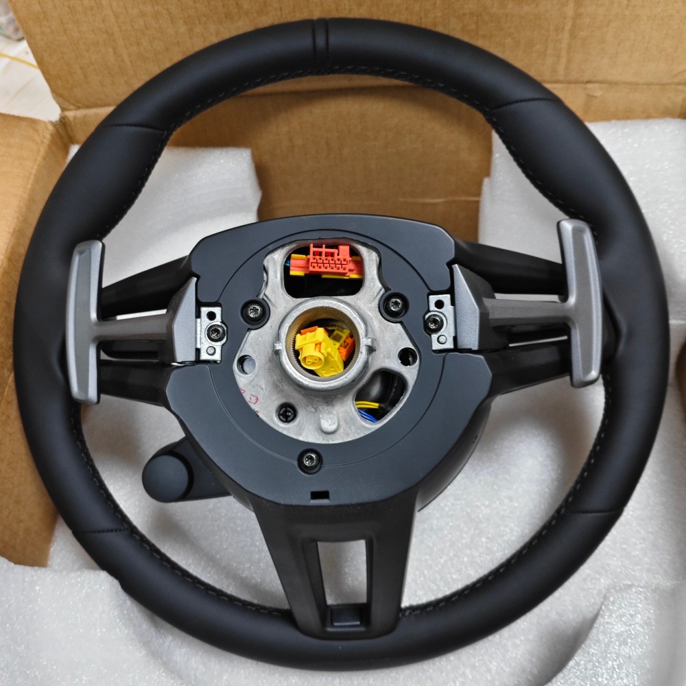 Suitable for Porsche Cayenne Panamera 718 Macan 911 Taycan 996 Old to New Steering Wheel Assembly