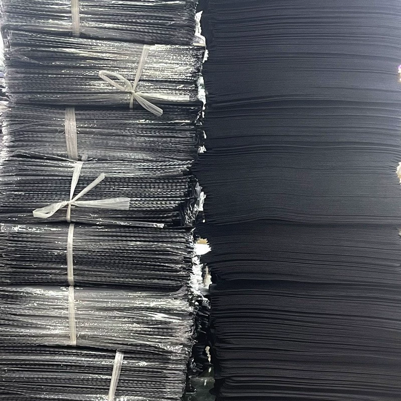 Black mouse, (Physicals)