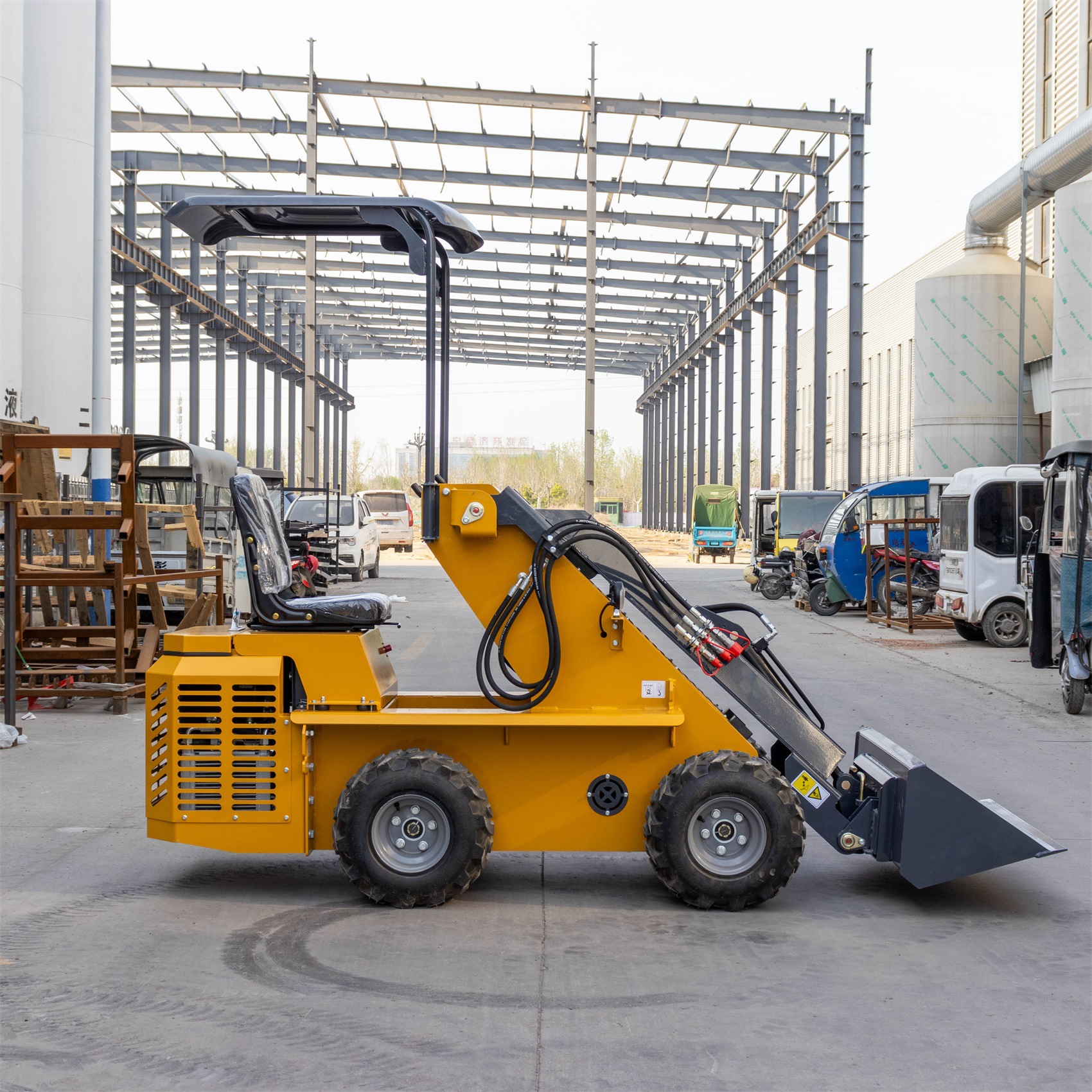 厂家直供轮式滑移装载机 材料装载土地改造矿业运输 Seat Loader