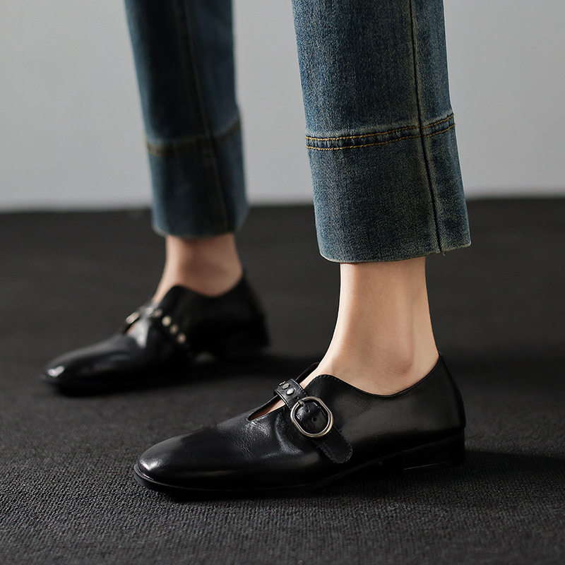 Studded shoes at CHIKO