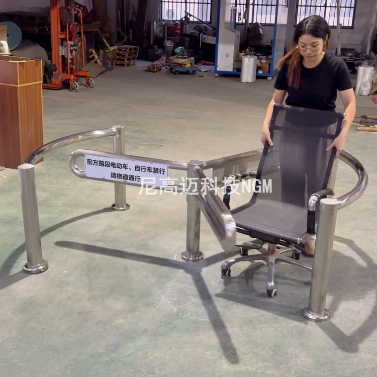 肇庆湛江小区防止电动车进入,人员轮椅婴儿车通行单向双向旋转门