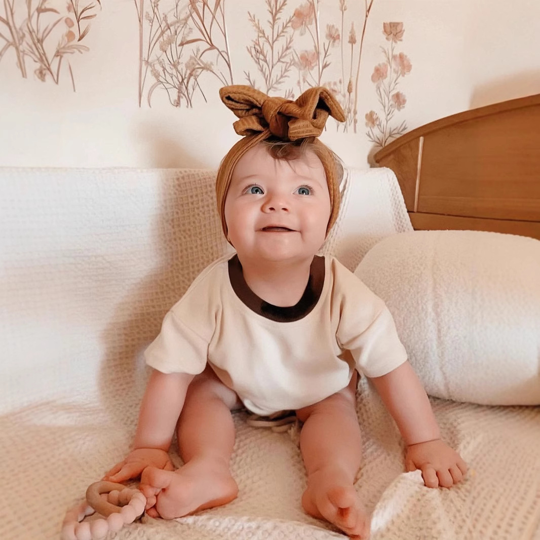 Ins Korean-style Baby Short-sleeved suit Cross-border Children's Wear Summer Loose Soft Round Neck T-shirt Sports Shorts Two-piece Set