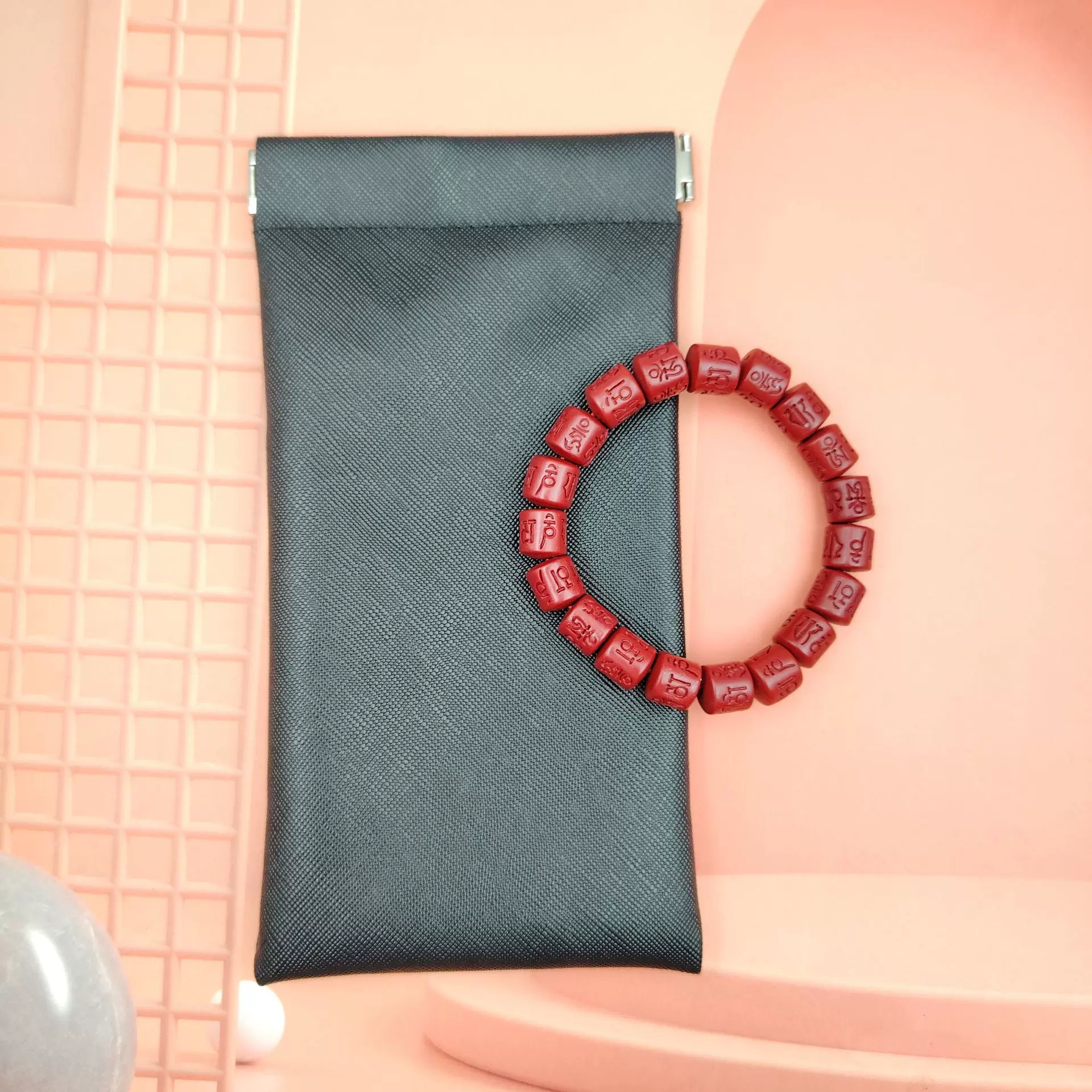 批发定制环保PU皮革弹片袋化妆刷太阳镜收纳包可定制尺寸免费拿样