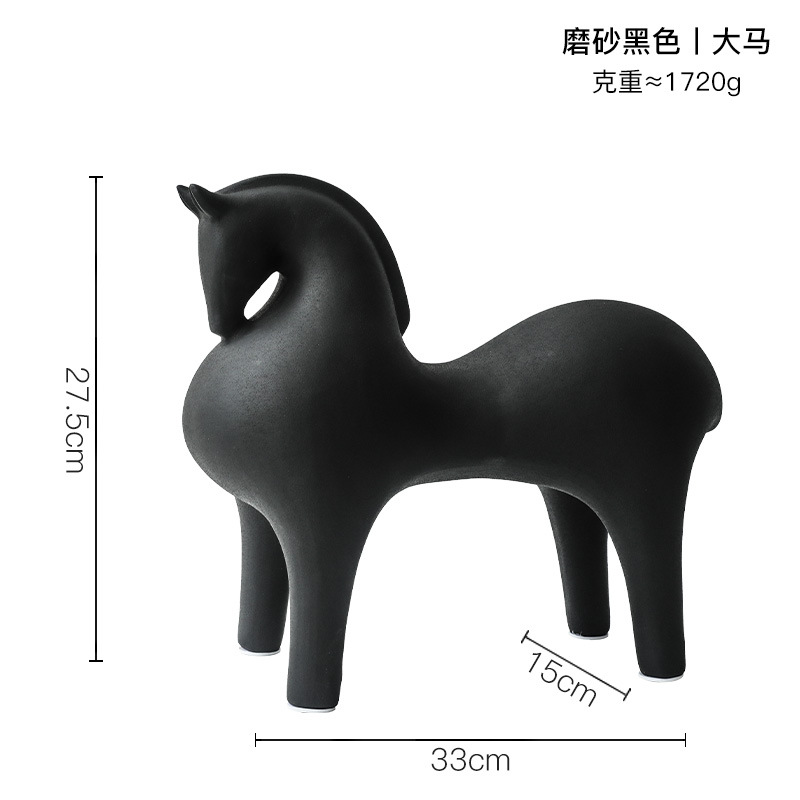 リビングルームの置物は軽くて豪華で高級な雰囲気のお酒棚の装飾品です。