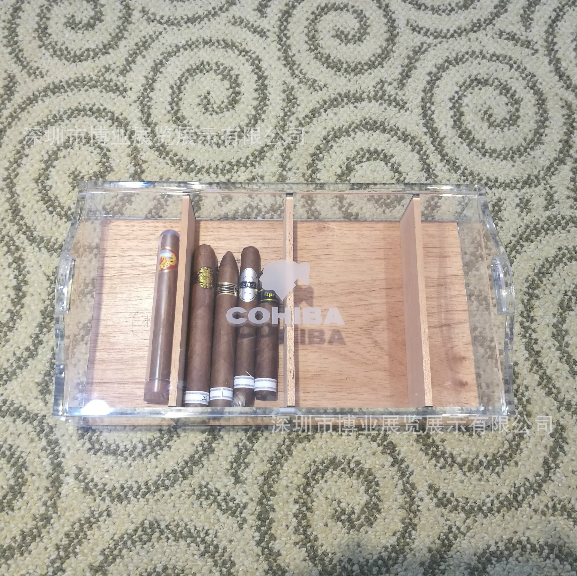 透明亚克力雪茄收纳盒大容量多区间保湿盒烟盒收藏存放保养展示盒