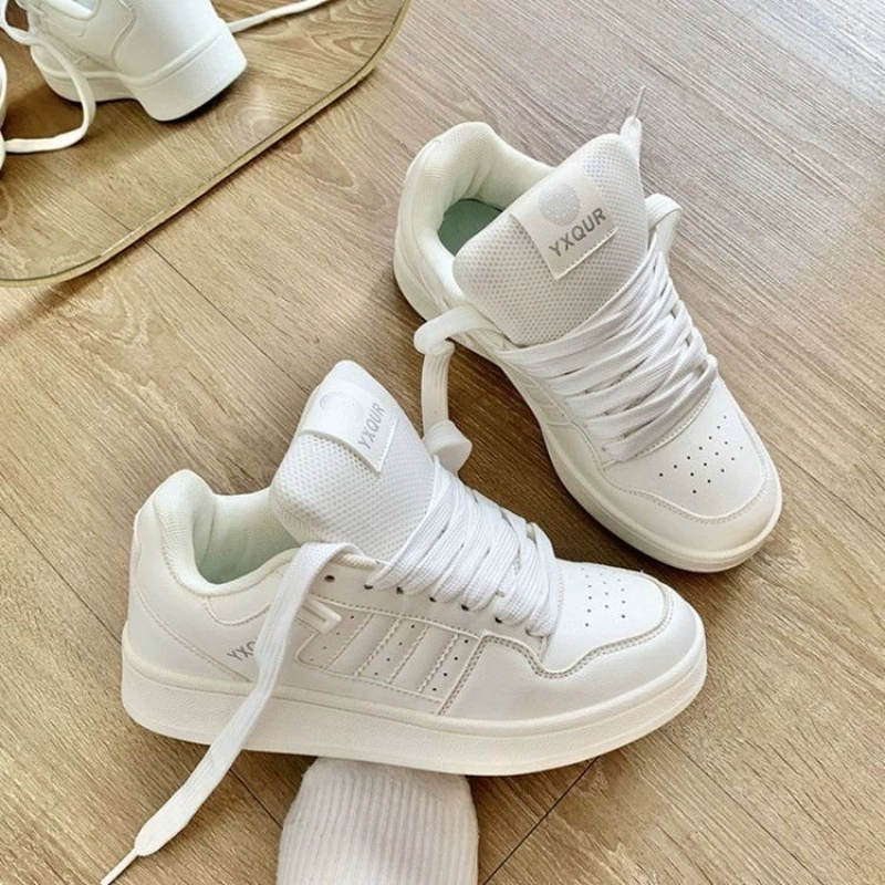 Кроссовки женские осенние низкие на шнурках (ниже high-top) из резины