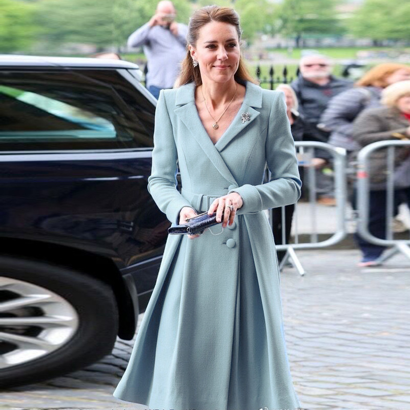 Princess Kate same style 2022 autumn and winter women's suit collar long sleeve buckle lace-up chic blue trench coat dress