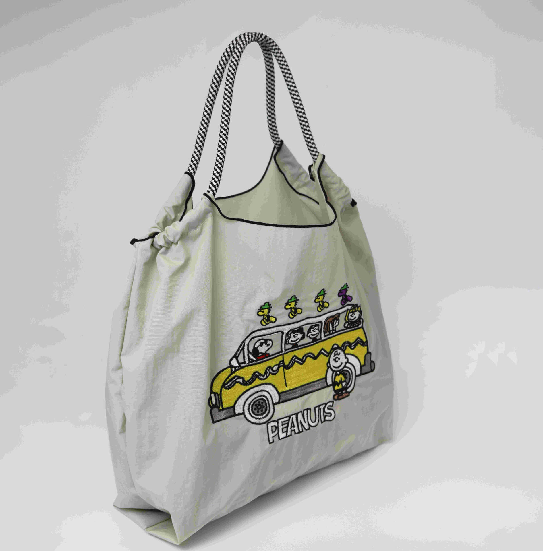 Light gray Snobi bus medium