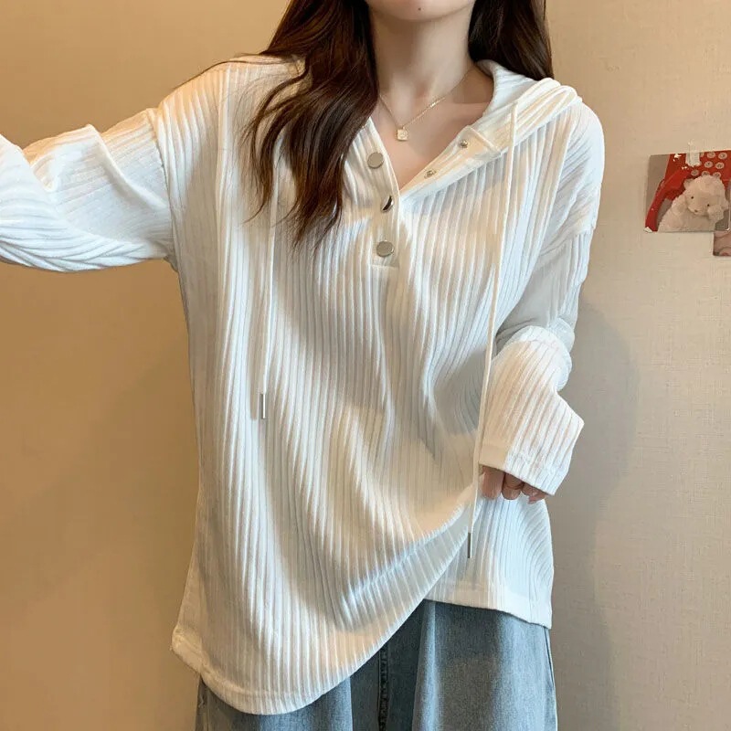 Plus-Size Ribbed Hooded T-Shirt for Women, Autumn Design, Loose Long-Sleeve Base Shirt, Slimming and Flattering Top for Curvy Women, Trendy