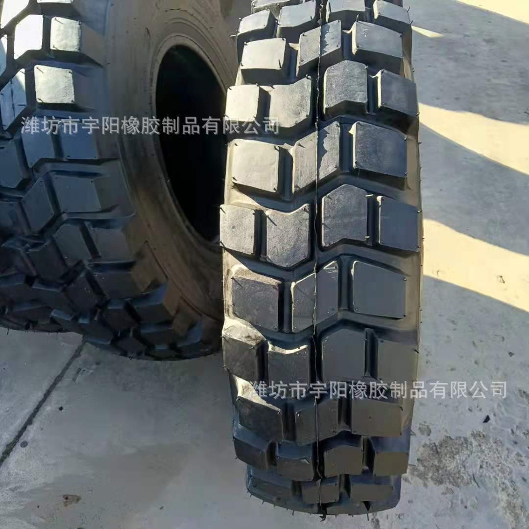 越野车轮胎 11R18 全钢丝子午线 公路运输车轮胎