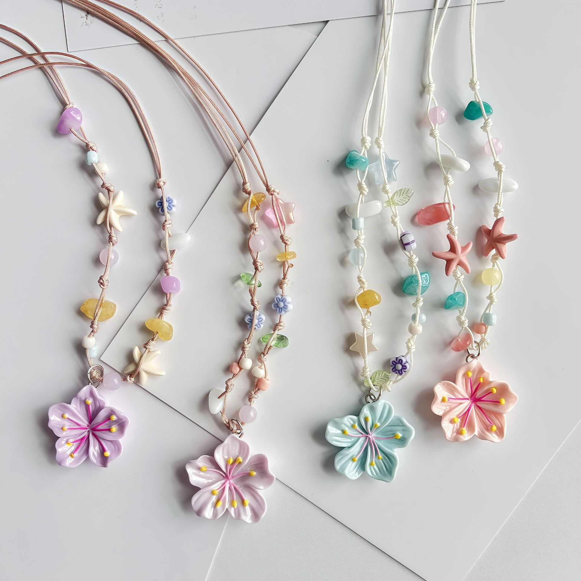 New Four-Color Flower Necklace, Natural Stone Beads, Hand-Woven Rope, Fashionable and Versatile Neck Chain, Clavicle Chain, Women's Jewelry