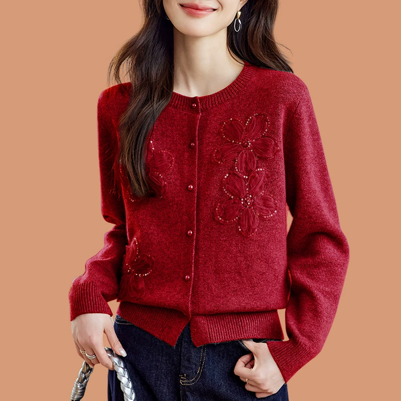 Кружевные ногтевые sequins? прошу пояснить: в оригинале "Lace nail sequins, knitted cardigan, summer sweater, jacket, Chanel style, lace dress, flowered, round collar" - вероятно список: кружевные лаки? Но лучше перевести как: "Кружевной кардиган с пайетками?" Actually 'Lace nail sequins' seems odd. Could be ' Lace nail sequins' meaning кружевной маникюр с блестками. But context of clothing: cardigan, jacket, Chanel style, lace dress, flowered, round collar. So maybe 'Кружевной кардиган, джемпер-кофта, жакет, стиль Chanel, кружевное платье, в цветочек, круглый воротник' . We'll craft: