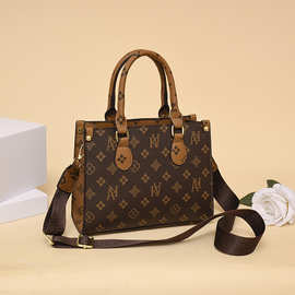 复古时尚印花手提托特包欧美个性潮搭单肩包轻奢质感通勤斜挎女包