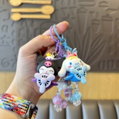新型飛行機のサンリオの花の手作りの数珠は漫画のkt猫のかわいいキーホルダーのカップルのカバンを掛けて飾ります。