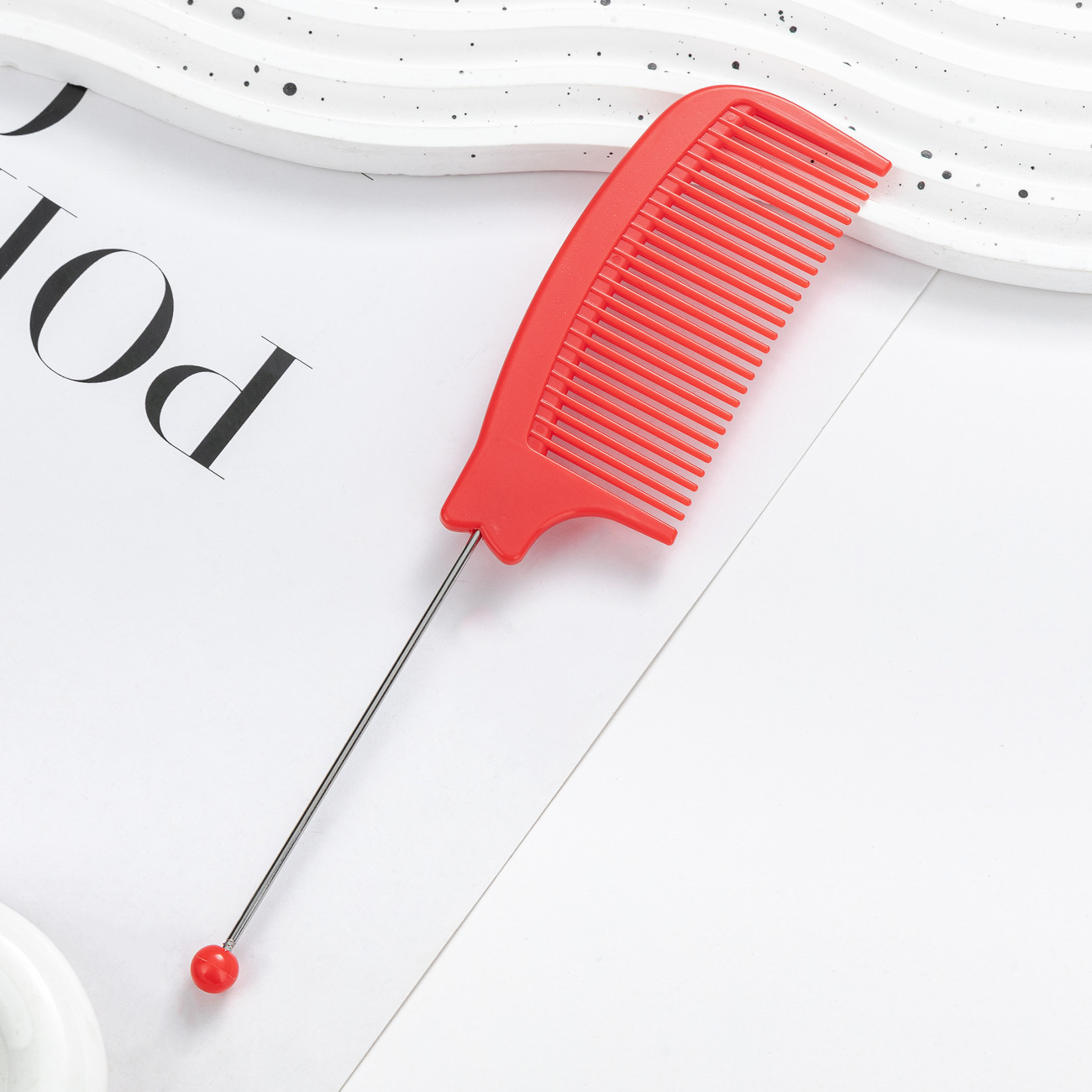 Peine con cuentas de bricolaje Peine multicolor Peine de cola puntiaguda Herramienta de peluquería Peine para recoger el cabello Peine para el cabello Peine para el cabello Fábrica al por mayor