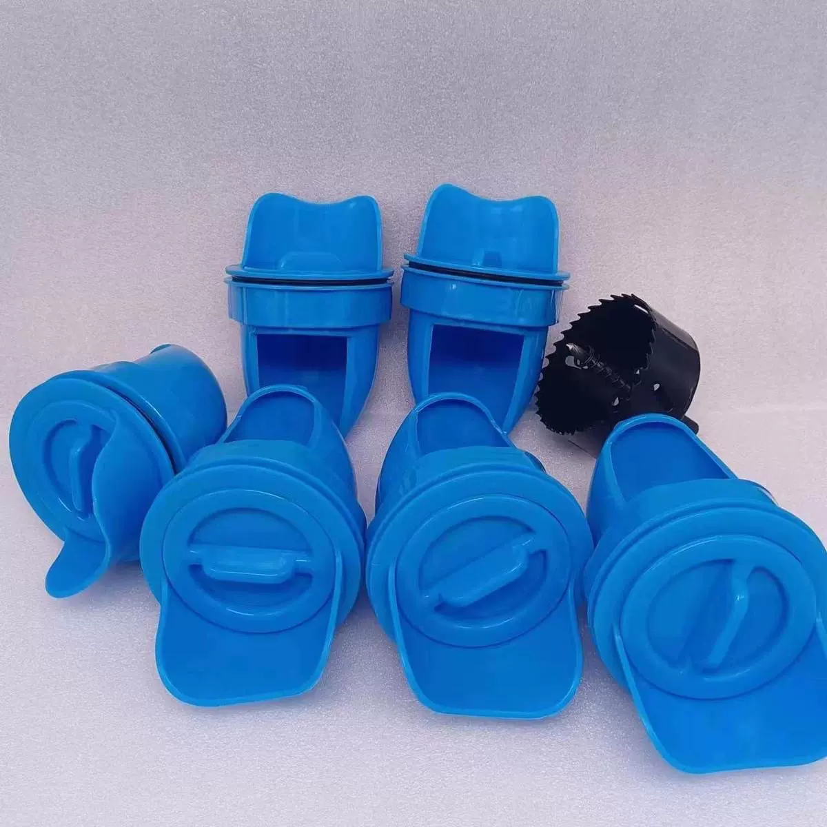 跨境Chicken Feeder鸡喂食器家禽喂料器用料桶DIY自动重力喂食器