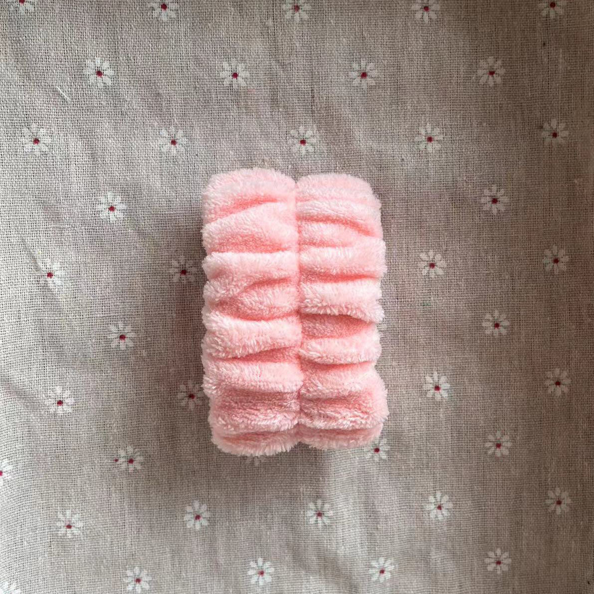 [Pequeña venta al por mayor] Amazon europeo y americano transfronterizo de franela color sólido lavado de cara pulsera deportiva pulsera banda de pelo impermeable