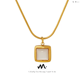 项链;耳环;戒指